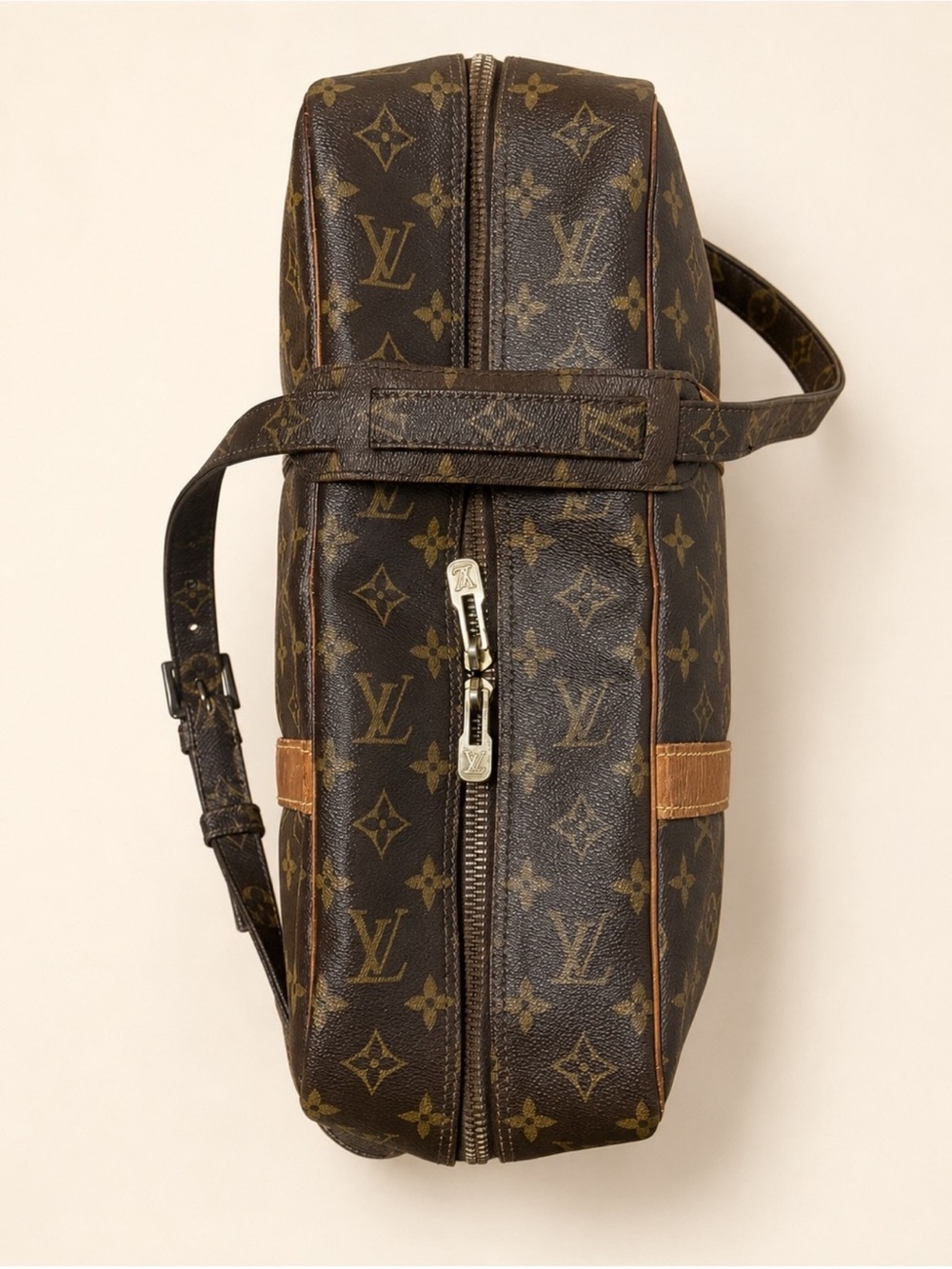Louis Vuitton Grand Marceau GM M45222 Monogram Messenger Bag COA - Picture 5 of 8